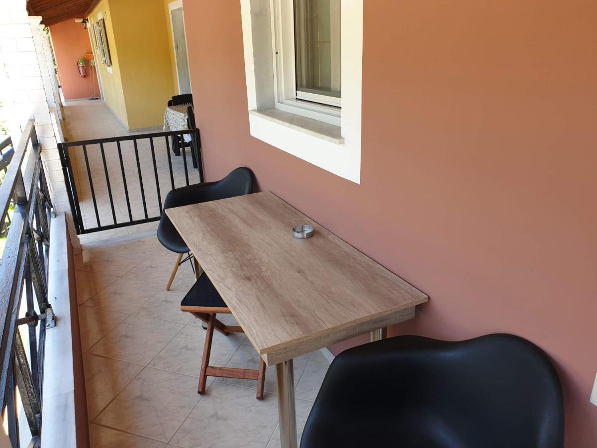 Angelika House 2 Lägenhet Marathiás Exteriör bild